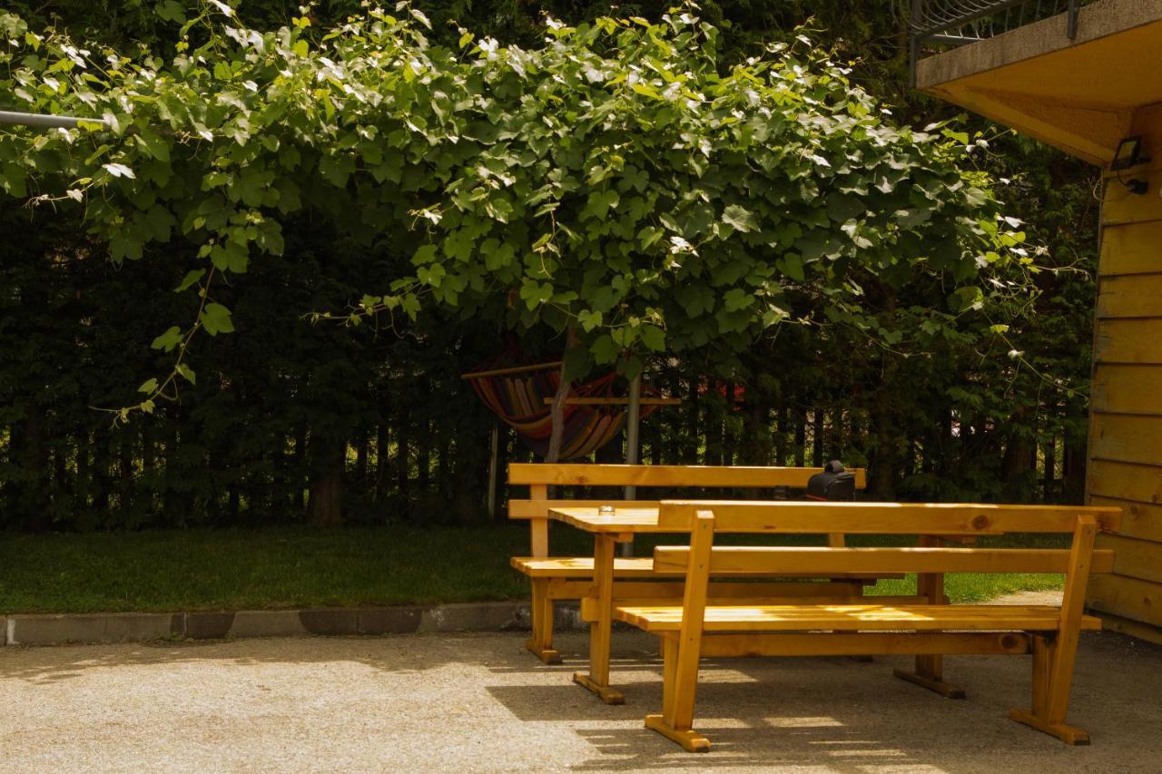 Apartment Silence Плужине Экстерьер фото