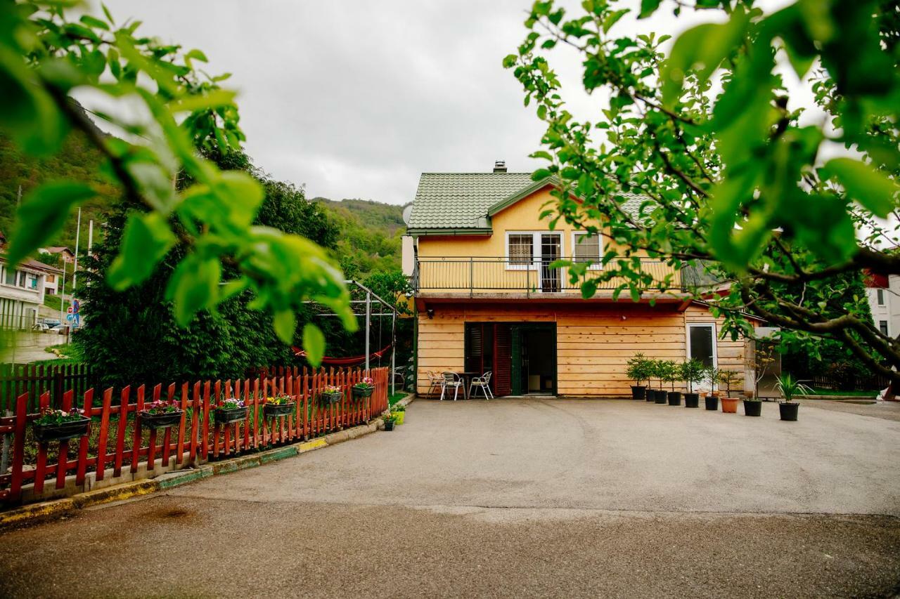 Apartment Silence Плужине Экстерьер фото